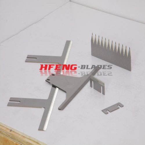 Food packaging toothed blades